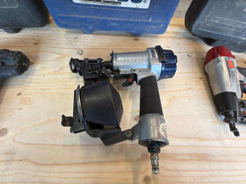 4 nail guns
