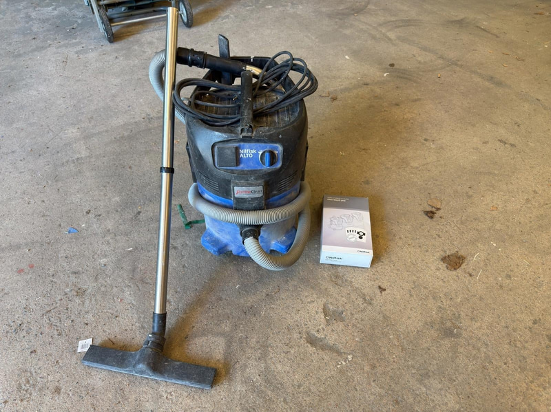 Nilfisk ATTIX 30-21 XC Vacuum Cleaner, 1200 W