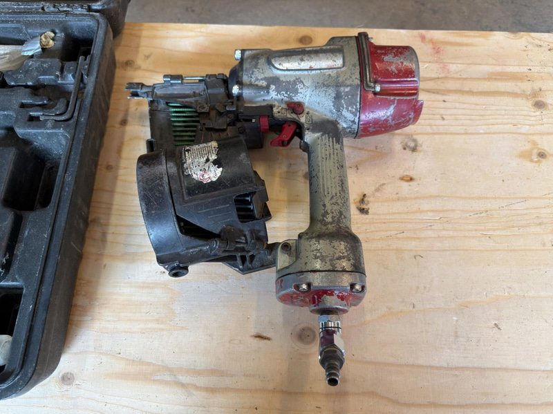 3 nail guns