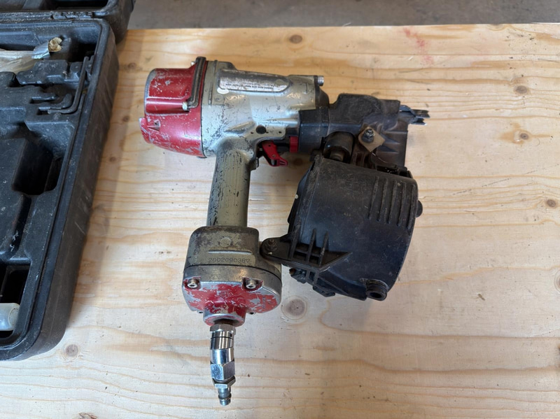 3 nail guns