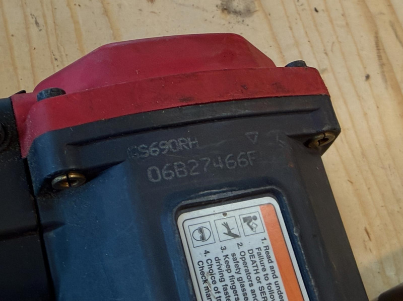 MAX GS690RH Nail Gun