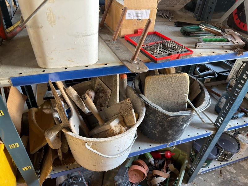 Maskiner, hyllor & förbrukningsmaterial