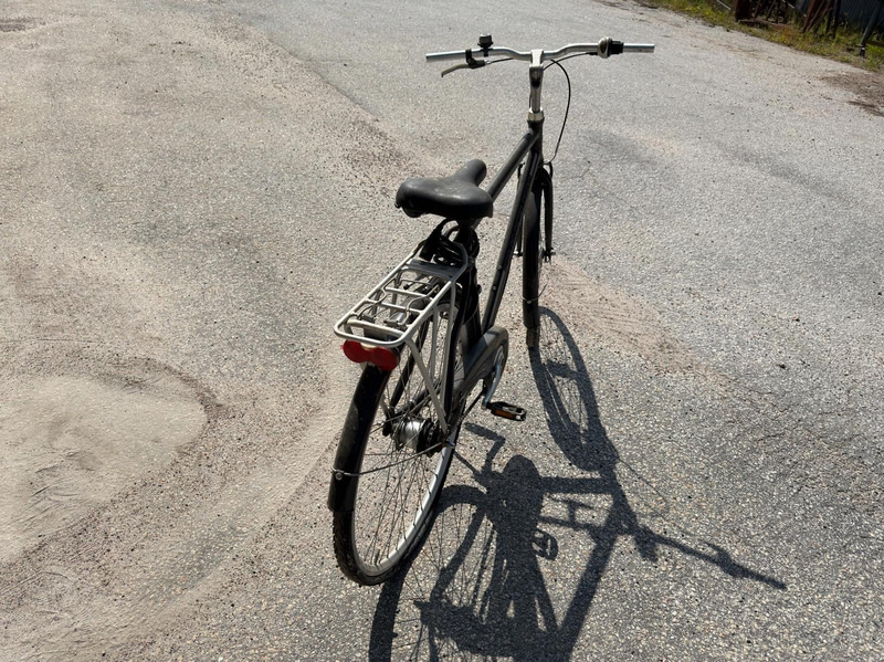 Cykel herr med pakethållare