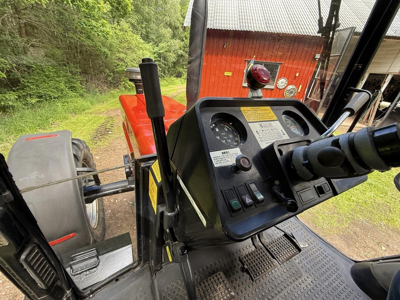 Traktor 4x4 Case IH 1056  105hk -1989