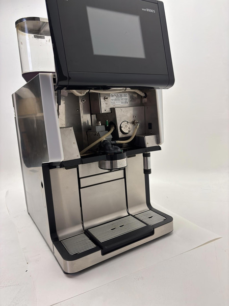 WMF 8000 S coffee machine, incl. WMF COOLER 6,5 LT milk cooler