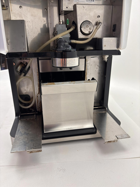WMF 8000 S coffee machine, incl. WMF COOLER 6,5 LT milk cooler