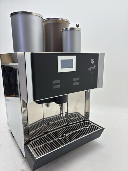 Coffee machine WMF Cafemat, incl. WMF COOLER 6,5 LT milk cooler