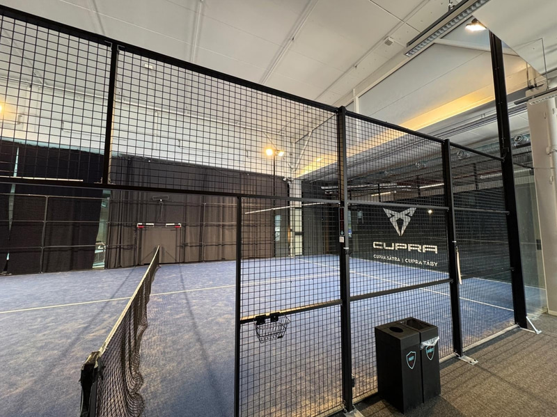 Padel court incl. net