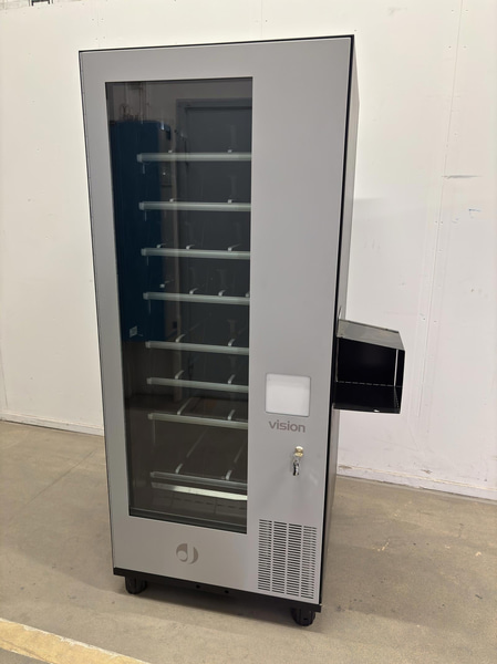 Refrigerated vending machine Vision, Comboplus S R 290 V8, incl. screen, card reader and built-in installation parts