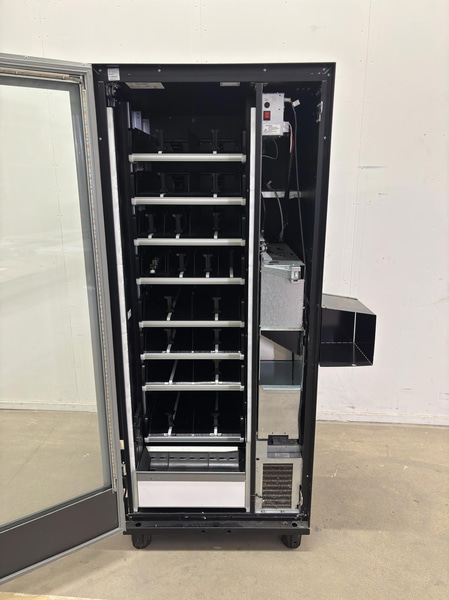 Refrigerated vending machine Vision, Comboplus S R 290 V8, incl. screen, card reader and built-in installation parts