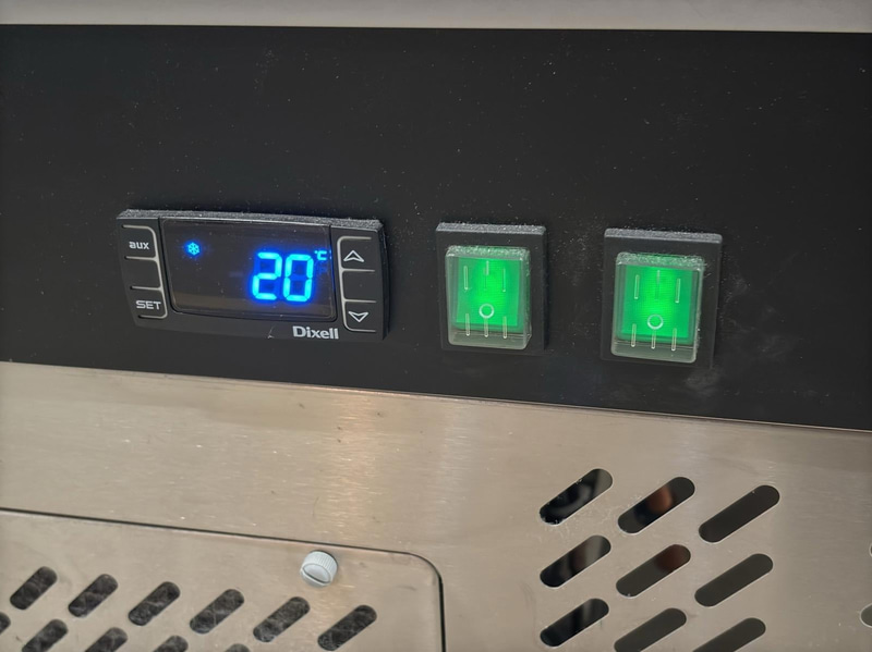 Display Refrigerator Tefcold, UPD200