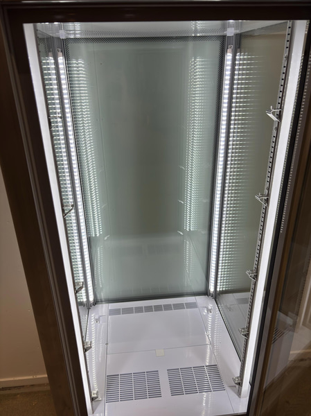 Display cooler Tefcold, UPD200