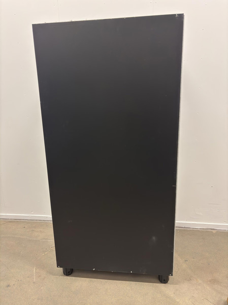 Vision Combo Plus V7 refrigerated vending machine, incl. screen, card reader and router