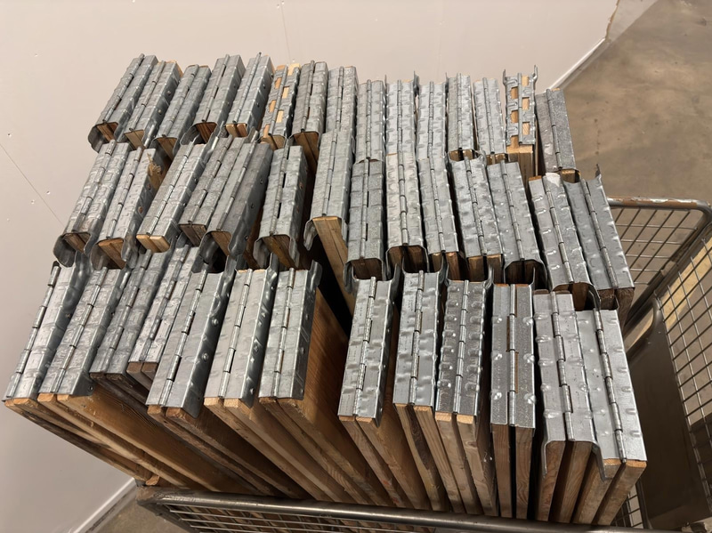 Lot of pallet collars for full-size pallets, approx. 40 pcs.