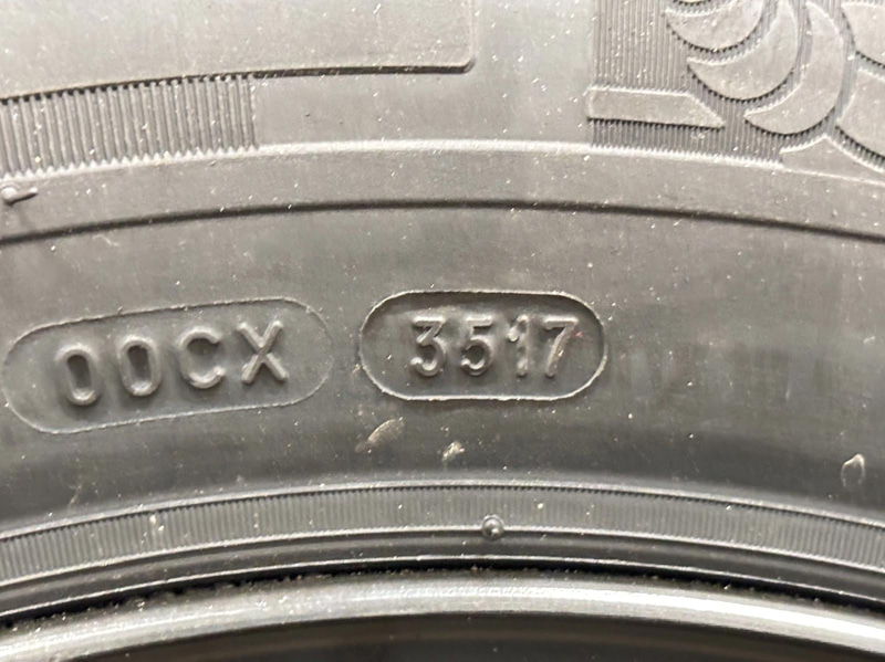 4 st. Kompletta Hjul Michelin, 2sommardäck , 35/65R16C. 115/113