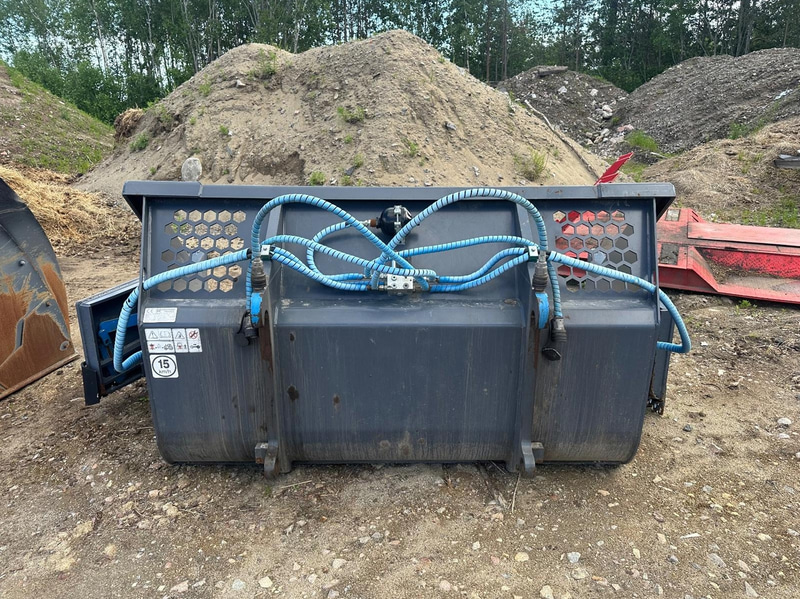 Klaffskopa, SE Equipment 3.7 m3. B=2 600 mm. Volym 3 700 l. -2023