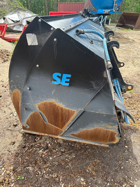 Sand spreader bucket L, SE Equipment. W=2 485 mm. 3 350 l. -2023