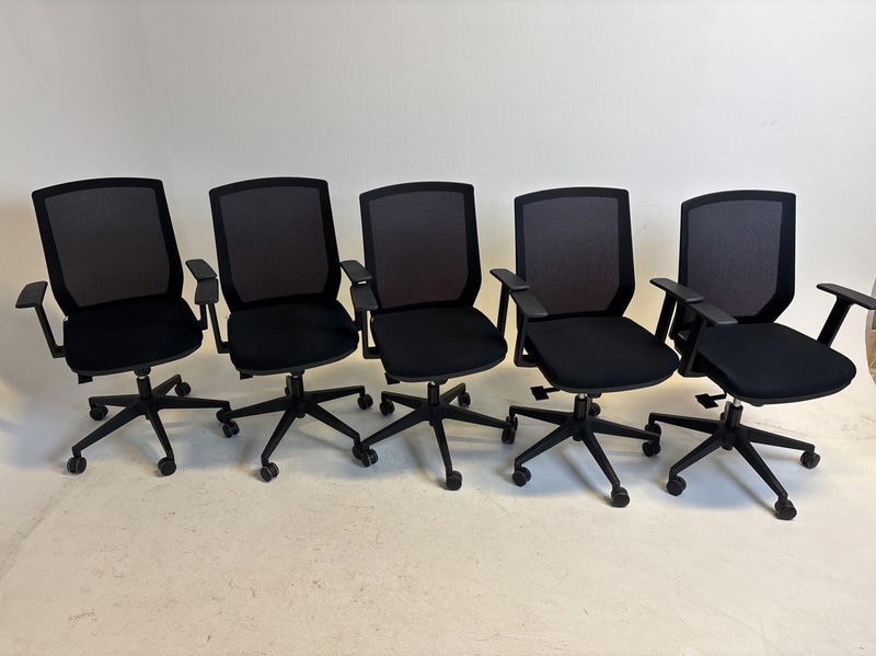5 Lotus Furniture Office Chairs