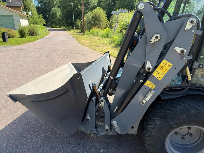 Belos TransGiant Implement Carrier | 4WD | Plow & Bucket | 2007