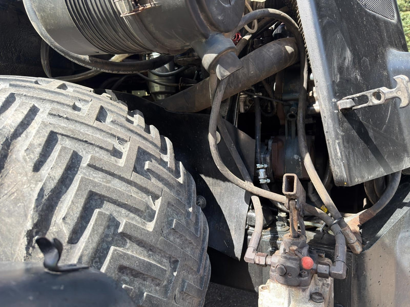 Belos TransGiant Implement Carrier | 4WD | Plow & Bucket | 2007