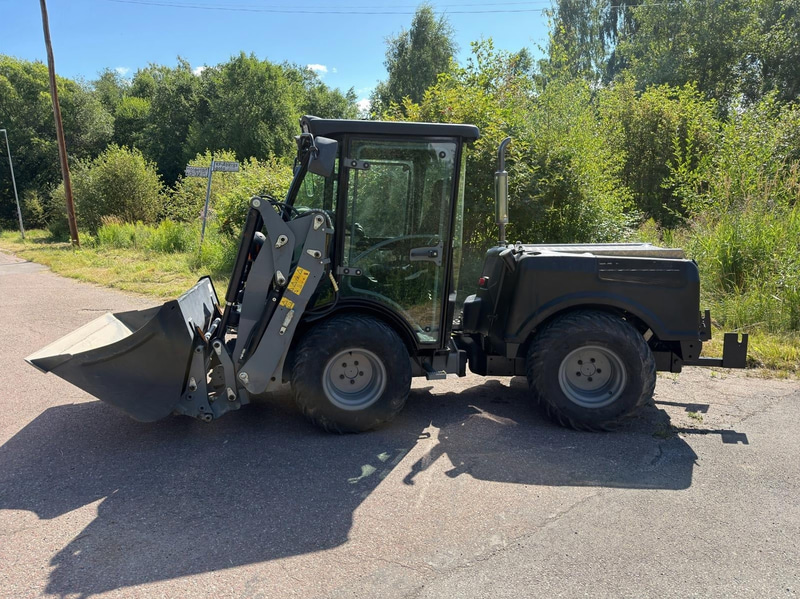 Belos TransGiant Implement Carrier | 4WD | Plow & Bucket | 2007