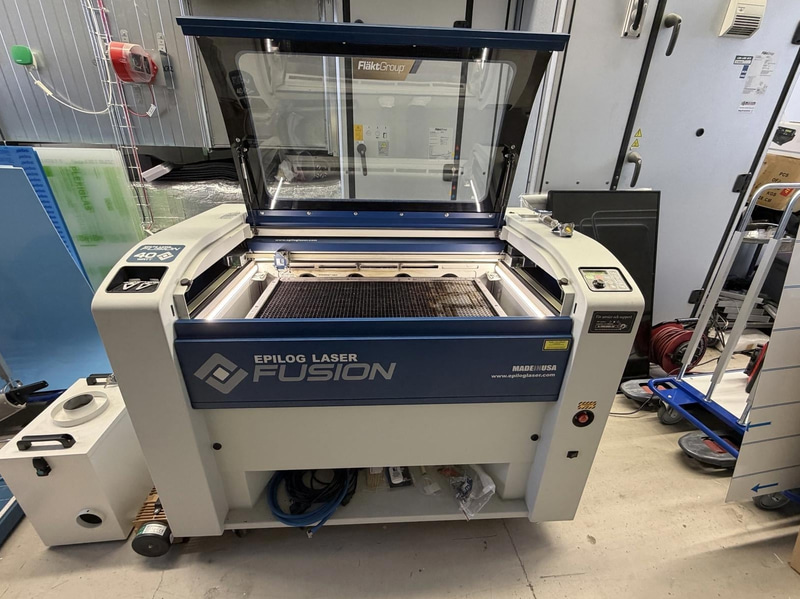 Laser engraving machine, Epilog Laser Fusion