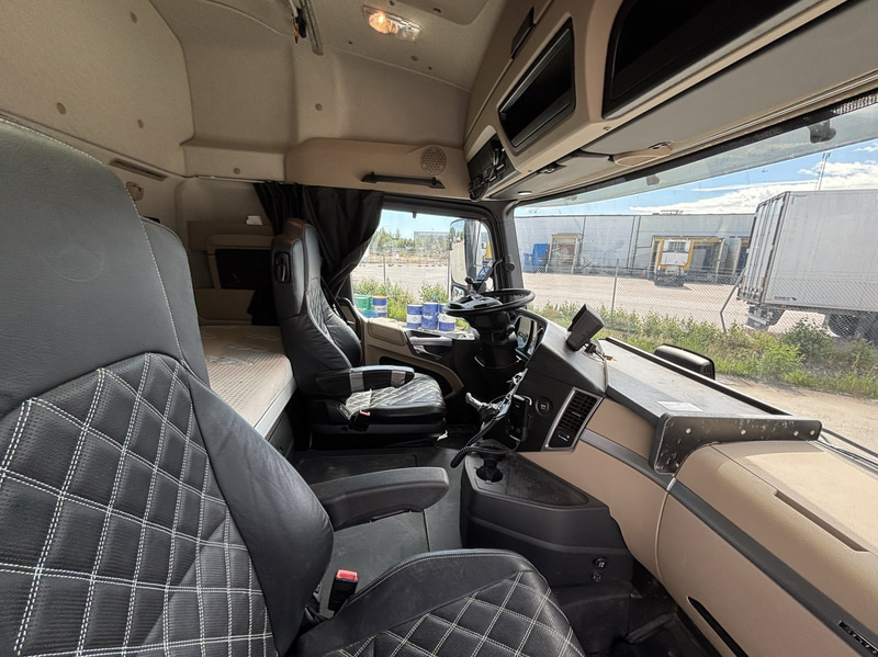Hooklift truck Mercedes-Benz Actros 2851 -2018 | JOAB 20-ton