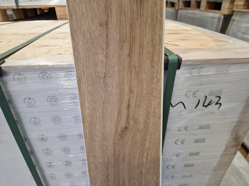 Pall vinylgolv, 114m², Ek