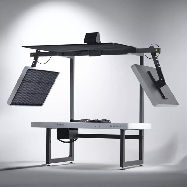 Orbitvu Alphatable photo equipment.