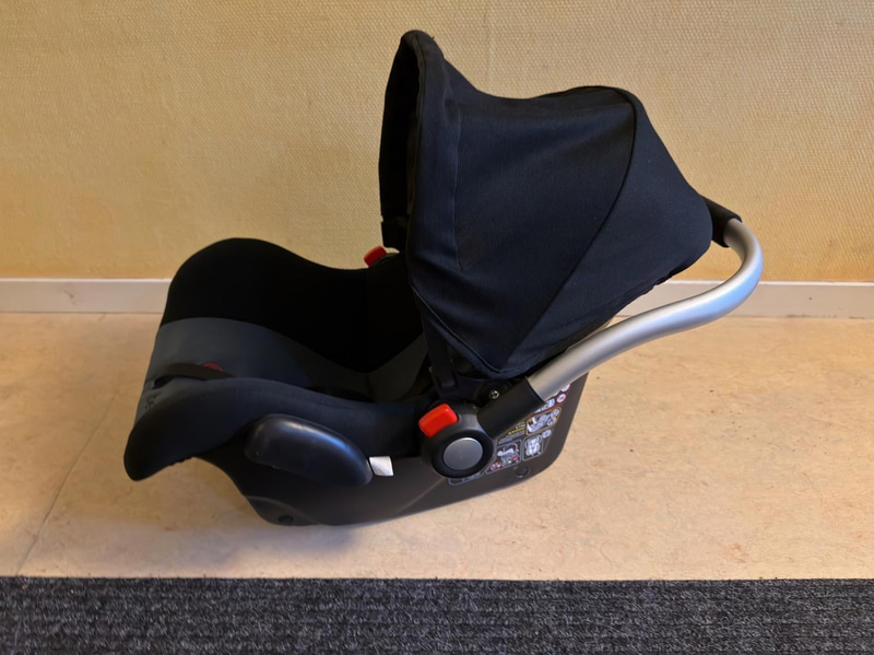 Beemoo infant car seat and booster seat