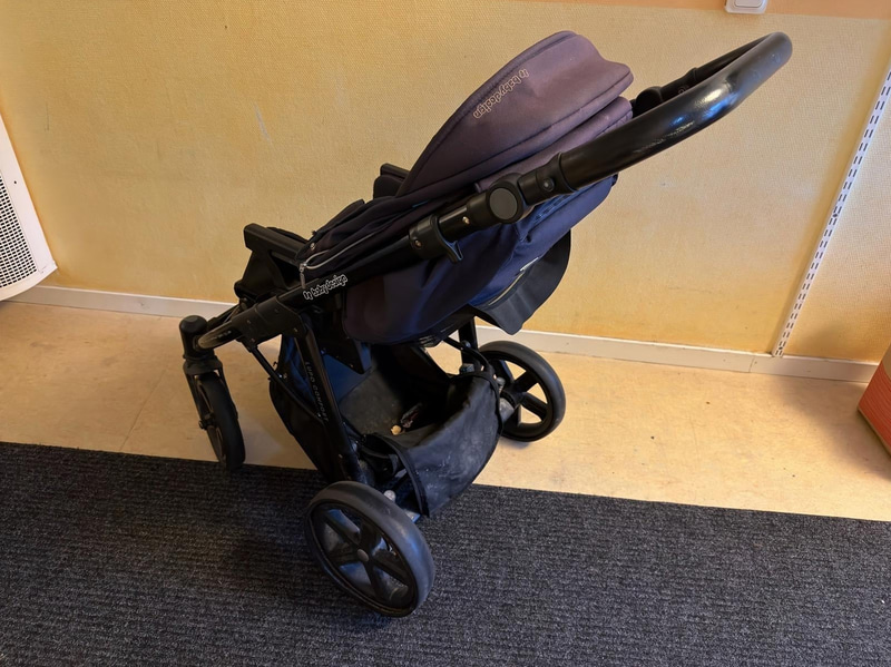 Baby Design Lupo Comfort stroller, dark blue