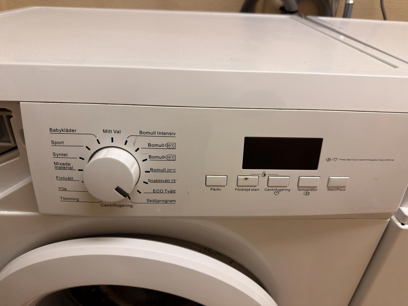 2 Elvita CTM2714V Washing Machines
