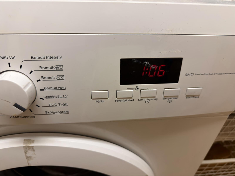 2 Elvita CTM2714V Washing Machines
