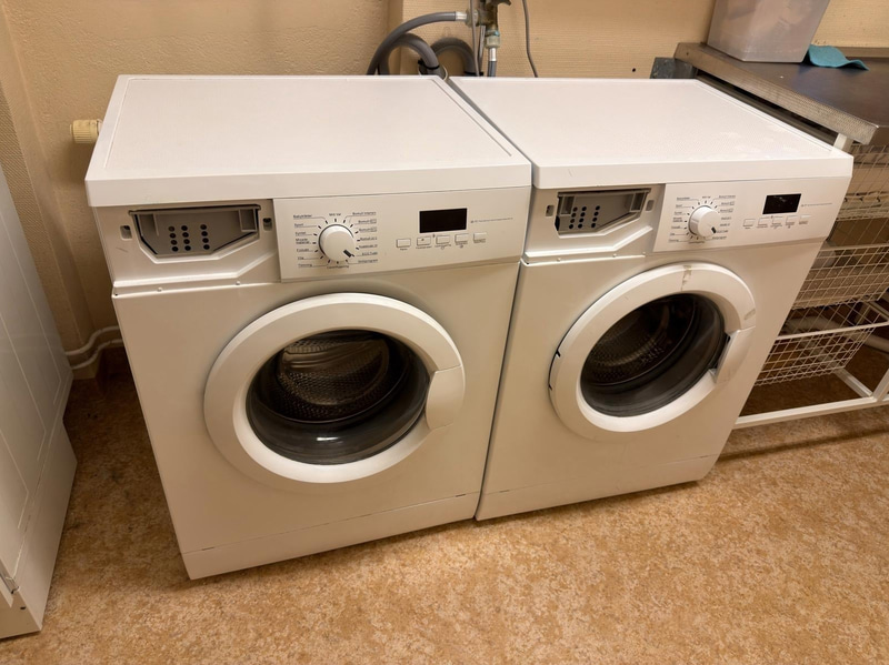 2 Elvita CTM2714V Washing Machines