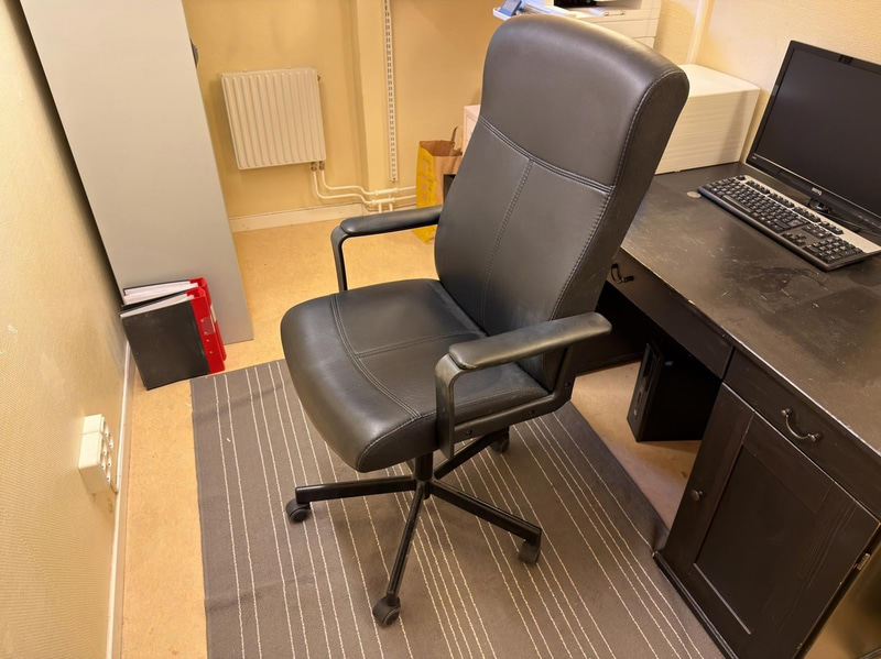 Kontorsmöbler och tillbehör