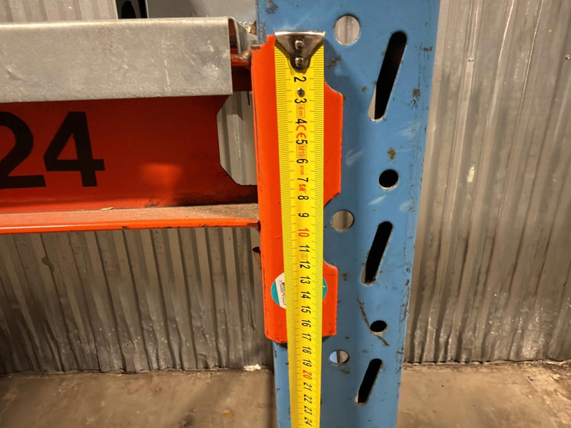 Pallet racking, 11 sections