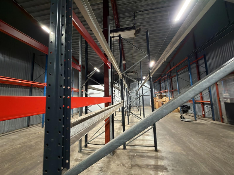 Pallet racking, 10 bays