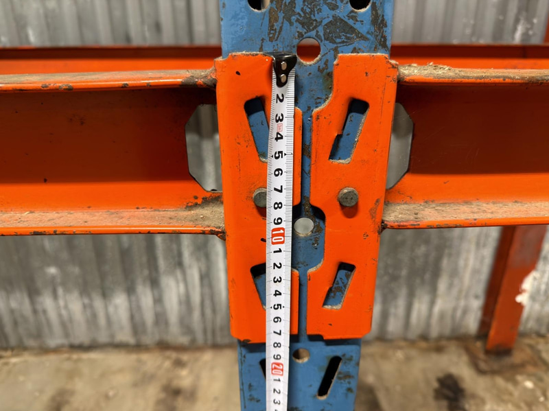 Pallet racking, 8 bays
