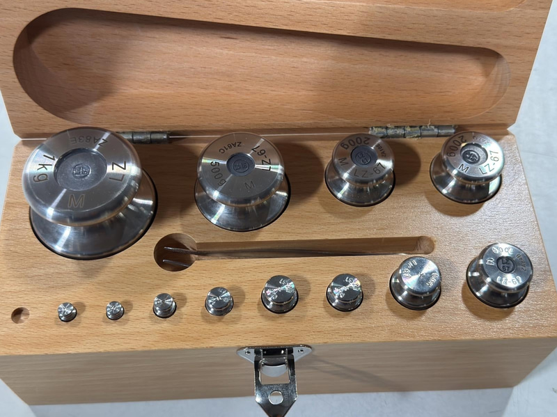 Zwiebel Weight Set, M1