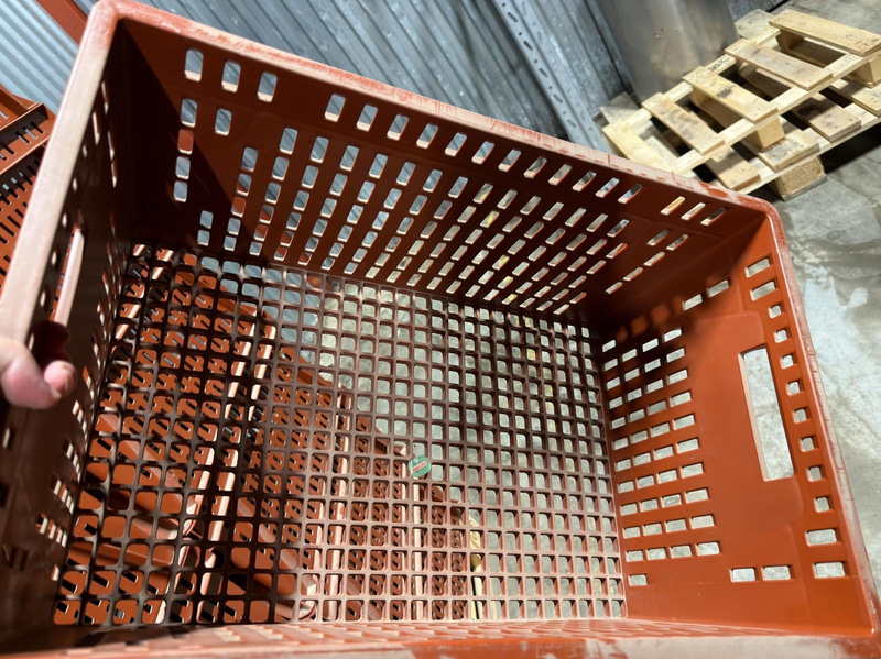 28 plastic crates