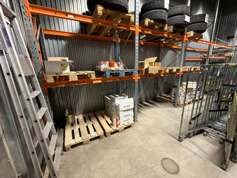 Pallet racking, 8 bays, Kasten