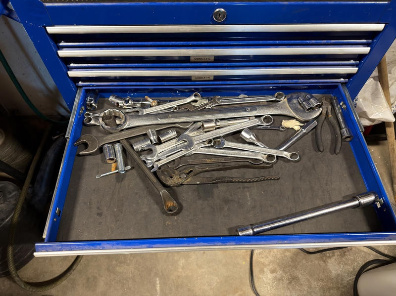 Biltema tool trolley with contents