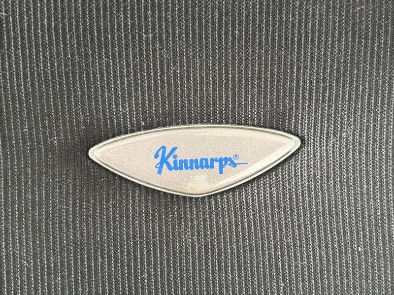 2 Kinnarp office chairs, different models