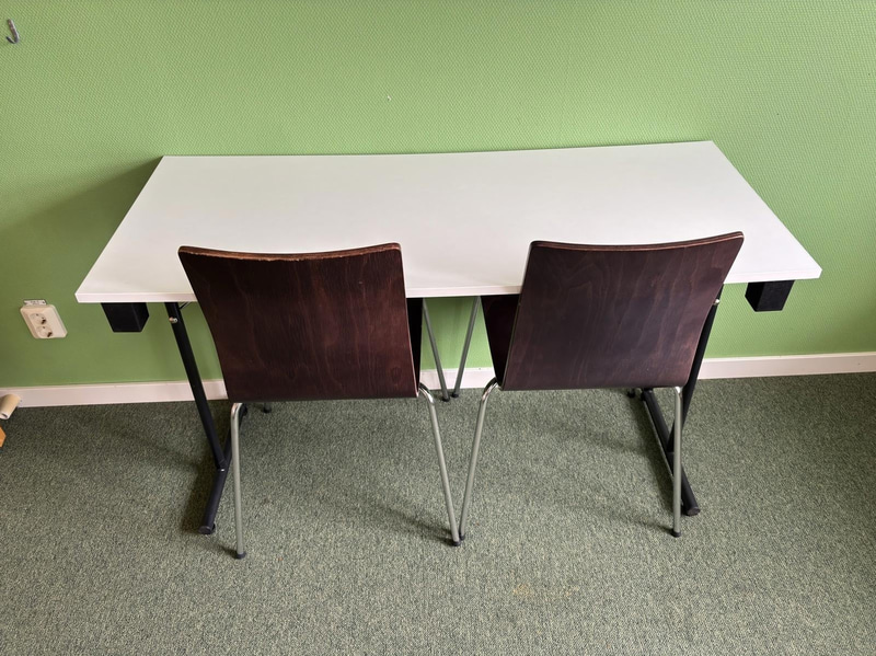 Folding table incl. 2 chairs