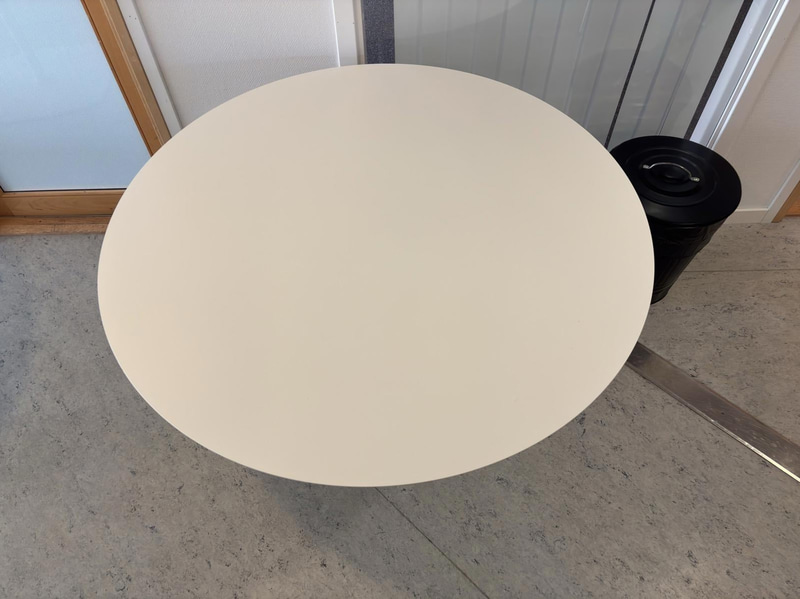 2 st. runda bord, vita