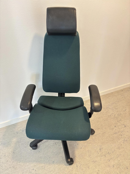 2 st. Kontorsstolar, gröna