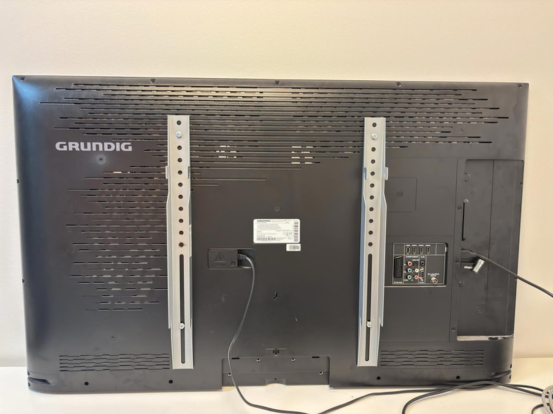TV GRUNDIG VLE 6239 BM 46 tum