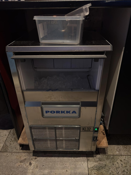 Porkka Ice Machine, KL32