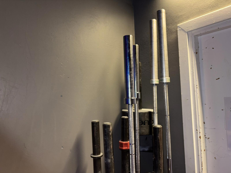 Rack incl. assorted bars, various lengths/weights