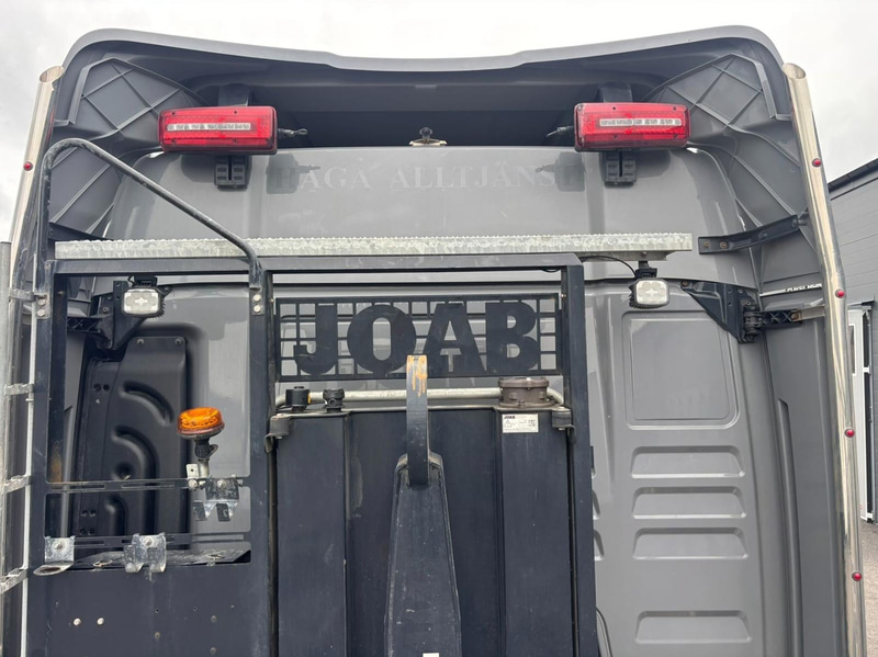 Tridem Hooklift Truck MAN TGX 35.520 8X4-4 BL CH -2023 | JOAB 24-tonne | Plough-equipped